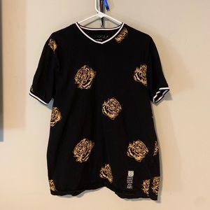 Black and gold vintage T-shirt